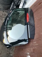 Peugeot 208 Заднее стекло 