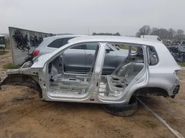 Volkswagen Tiguan Ćwiartka przednia 