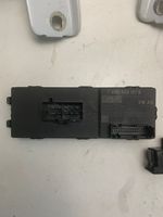 Audi A4 S4 B9 Siłownik elektryczny podnoszenia klapy tylnej / bagażnika 8W9827851A