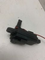 Audi A3 S3 8V Bouchon, volet de trappe de réservoir à carburant 8V0862153A