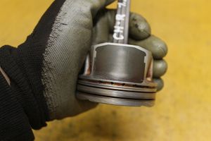 Toyota C-HR Piston avec bielle 