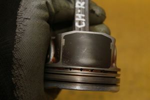 Toyota C-HR Piston avec bielle 