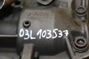 Audi A6 C7 Pompe à huile 03L103537