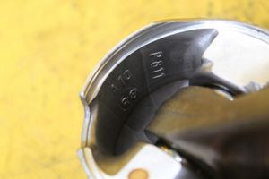 Peugeot 307 Piston avec bielle 