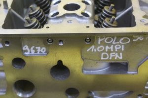 Volkswagen Polo VI AW Testata motore 04C103404K