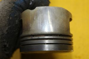 Audi A6 S6 C4 4A Pistone con biella 077B