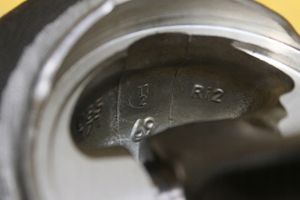 Peugeot 307 Piston avec bielle 