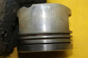 Audi A6 S6 C4 4A Pistone con biella 077B