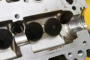 Volvo S60 Engine head 