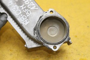 Audi A8 S8 D3 4E Boîtier de thermostat 