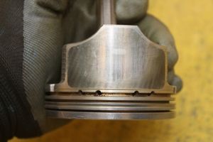 Peugeot 607 Piston avec bielle 