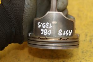 Peugeot 607 Piston avec bielle 