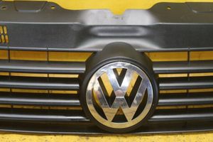 Volkswagen Multivan T5 Grotelės priekinės 