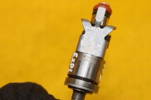 Ford Explorer Fuel injector 