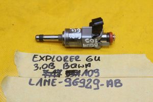 Ford Explorer Fuel injector 