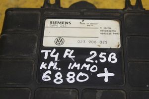 Volkswagen Transporter - Caravelle T4 Komputer / Sterownik ECU i komplet kluczy 