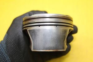 Mercedes-Benz GLE (W166 - C292) Piston 