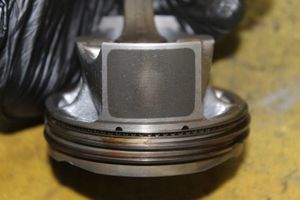 Volkswagen Polo VI AW Piston avec bielle 04EQ