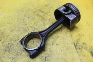 Mitsubishi Outlander Piston with connecting rod 4J11