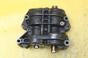 Mercedes-Benz E W211 Pompe à huile A6460100236