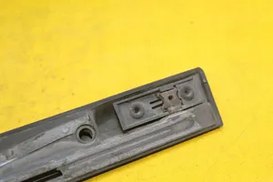 Audi A2 Moulure de porte avant 8Z0854939