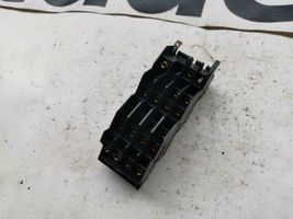 Mercedes-Benz S W126 Fuse module A1265409205