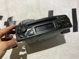 Mercedes-Benz C W203 Unité principale radio / CD / DVD / GPS A2038201786