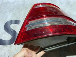 Mercedes-Benz GL X164 Luci posteriori 225209r