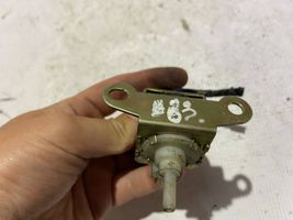 Mercedes-Benz Vito Viano W638 Solenoidinis vožtuvas 133297u