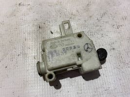 Mercedes-Benz C W203 Verrouillage du bouchon du réservoir de carburant a2038201997