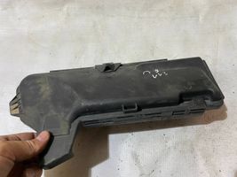 Mercedes-Benz CLS C219 Coperchio scatola dei fusibili a2115400482