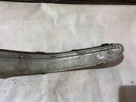 Mercedes-Benz C W203 Modanatura separatore del paraurti anteriore a2038856221