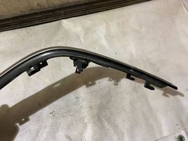 Mercedes-Benz C W203 Modanatura separatore del paraurti anteriore a2038856221