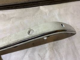 Mercedes-Benz C W203 Modanatura separatore del paraurti anteriore 2038856221