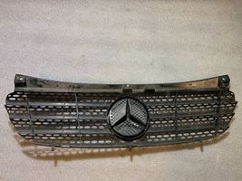 Mercedes-Benz Vito Viano W639 Grille calandre supérieure de pare-chocs avant a6398800185