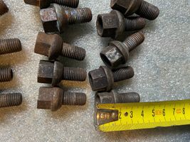 Mercedes-Benz C W203 Nuts/bolts 