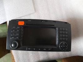 Mercedes-Benz R W251 Panel / Radioodtwarzacz CD/DVD/GPS A2518202279