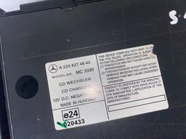 Mercedes-Benz S W220 CD/DVD-vaihdin a2208274642