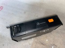 Mercedes-Benz S W220 CD/DVD-vaihdin a2208274642