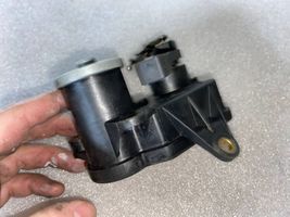 Mercedes-Benz R W251 Intake manifold valve actuator/motor 