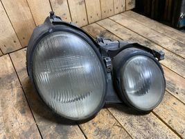 Mercedes-Benz CLK A208 C208 Headlight/headlamp A2088000175