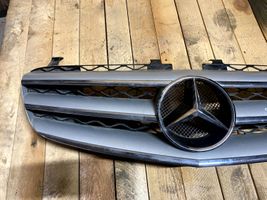 Mercedes-Benz R W251 Maskownica / Grill / Atrapa górna chłodnicy a2518880241