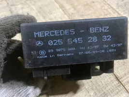 Mercedes-Benz E W211 Relais de bougie de préchauffage A0255452832