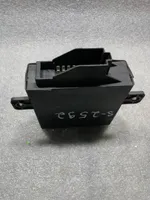 Mercedes-Benz Vito Viano W638 Module de commande suspension pneumatique arrière 6384460117