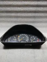 Mercedes-Benz E W210 Geschwindigkeitsmesser Cockpit 2105400548