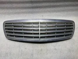 Mercedes-Benz E W211 Grille de calandre avant A2118800383