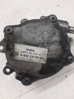 Mercedes-Benz E C207 W207 Alipainepumppu A6422300065