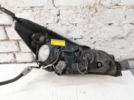 Subaru Outback Lampa przednia 