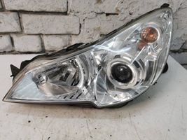 Subaru Outback Lampa przednia 