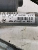 Volkswagen Touran III Etupyyhkimen vivusto ja moottori 5TB955023A